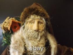 Primitive Early Antique SANTA CLAUS Doll 25 Figurine Sculpted Carved Wood Face