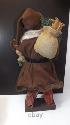 Primitive Early Antique SANTA CLAUS Doll 25 Figurine Sculpted Carved Wood Face