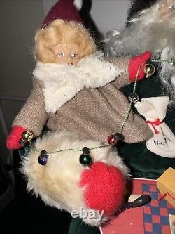 RARE House Of Hatten YE OLDE SANTA MAKER Dee Gann Santa Claus on Bench GIRL