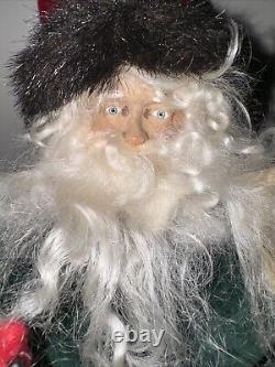 RARE House Of Hatten YE OLDE SANTA MAKER Dee Gann Santa Claus on Bench GIRL