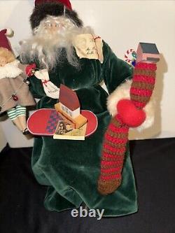 RARE House Of Hatten YE OLDE SANTA MAKER Dee Gann Santa Claus on Bench GIRL