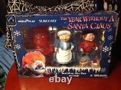 RARE Year Without a Santa Claus Limited Translucent HEAT MISER Action Figure Set