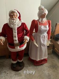 Rare GEMMY Life Size 5ft Christmas Animated Singing Dancing Santa Claus And Mrs