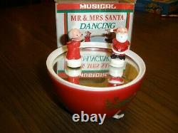 Rare Vtg Musical Dancing Mr & Mrs Santa Claus Music Box Mirror Kurt Adler
