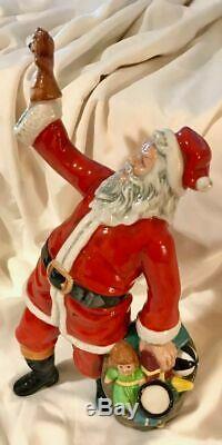 Royal Doulton Figure Santa Claus 1981. #2725 Christmas. Excellent