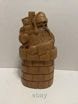 SANTA CLAUS CHIMNEY GIFTS Hand Carved WOODEN PAPER MACHE MOLD/SCULPTURE EUC VTG