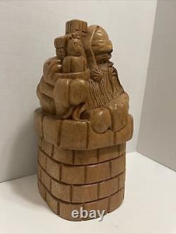 SANTA CLAUS CHIMNEY GIFTS Hand Carved WOODEN PAPER MACHE MOLD/SCULPTURE EUC VTG