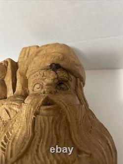 SANTA CLAUS CHIMNEY GIFTS Hand Carved WOODEN PAPER MACHE MOLD/SCULPTURE EUC VTG