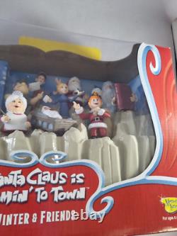 Santa Claus Comin' To Town Winter & Friends Deluxe Action Figure