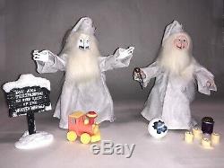 Santa Claus Is Coming To Town Complete Figure Set Memory Lane Winter Warlock