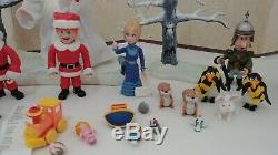 Santa Claus Is Coming To Town Lot Rare Playing Mantis 2004 Christmas 32 pieces