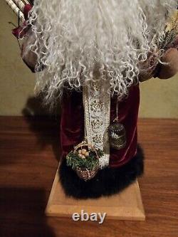 Santa Claus Kris Kringle Figure by Lynn Hanney circa 1990 19 H signed
