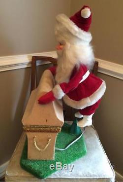 Santa Claus Opens Treasure Chest Animated Vintage Christmas Store Display WORKS