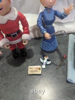 Santa Claus is Coming to Town Set Winter Warlock Playing Mantis Memory Lane
