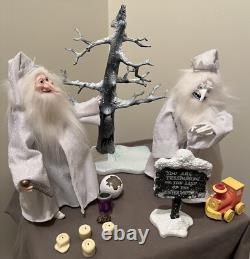 Santa Clause Is Coming To Town 2004 Memory Lane Winter/winter Warlock Figure Lot
