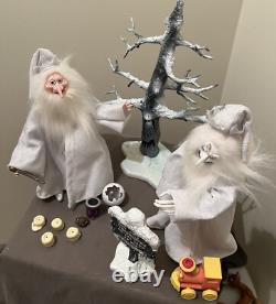 Santa Clause Is Coming To Town 2004 Memory Lane Winter/winter Warlock Figure Lot