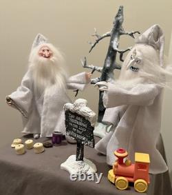 Santa Clause Is Coming To Town 2004 Memory Lane Winter/winter Warlock Figure Lot