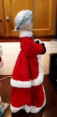 Telco Motion-ettes Animated Santa and Mrs. Claus 24 Tall 1994-95 MINT SEE VIDEO