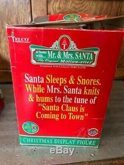 Telco Mr & Mrs Santa Claus Motion-ettes Vtg 1995 Snoring Humming Knitting Music