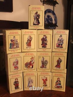 The International Santa Claus Collection Lot Of 16 Christmas Figures