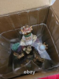 The International Santa Claus Collection Lot Of 6 Christmas Figures New