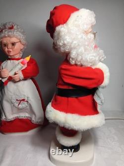 VINTAGE Santa & Mrs Clause Set Animated Collectible Holding A Candle 20 Tall