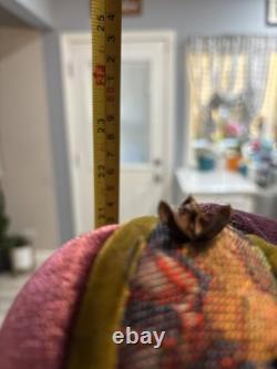 VTG Santa Claus Figurine holding two small elf figures Whimsical Rare