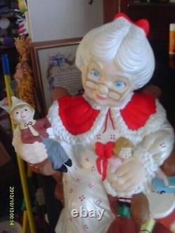 Vintage Ceramic Mrs Santa Claus Christmas Figure Rare Atlantic Mold Handpainted