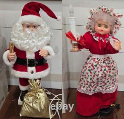 Vintage Christmas MOTION 21 Animated Santa & Mrs Claus Moving Figures