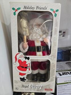 Vintage Christmas MOTION 21 Animated Santa & Mrs Claus Moving Figures