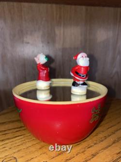 Vintage Christmas Santa Mr & Mrs Claus Ice Skating Music Box Dancing Works 4.25