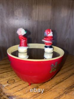 Vintage Christmas Santa Mr & Mrs Claus Ice Skating Music Box Dancing Works 4.25