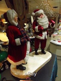 Vintage Harold Gale 40 Mechanical Store Display Mr/Ms Santa Claus