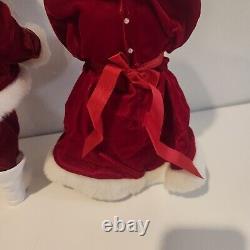 Vintage Harold Gale Mr & Mrs Santa Clause Chrismas Figure Collectibles