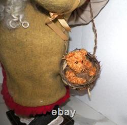 Vintage Pat Drysdale Folk Art Santa Claus Figure 26 Tall