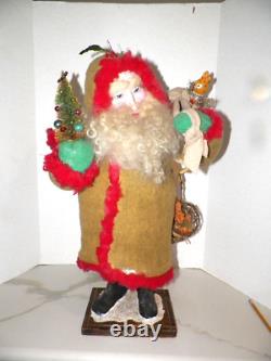 Vintage Pat Drysdale Folk Art Santa Claus Figure 26 Tall