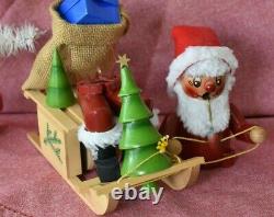 Vintage STEINBACH Germany SANTA CLAUS Musical Christmas Moving Smoker Sleigh