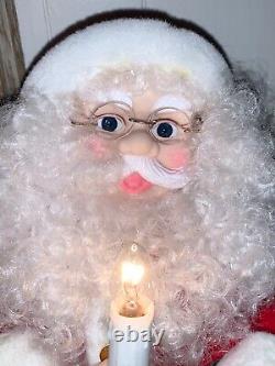 Vintage Santa Claus and Mrs. Animated and Illuminated Display Figure 24