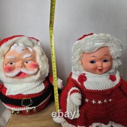 Vintage Santa & Mrs Claus Handmade Crochet Christmas Decor Kitschy Retro 70s