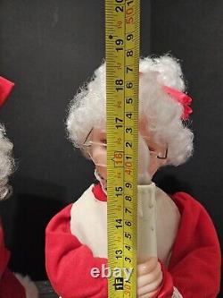 Vintage Santa's Best Mr & Mrs Santa Claus Lighted Animated Motion Figures 20