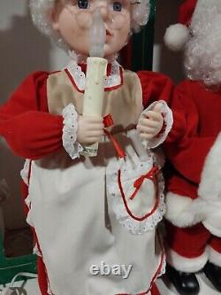 Vintage Santa's Best Rennoc Christmas Animatronic Mr & Mrs Claus Figures, Boxed