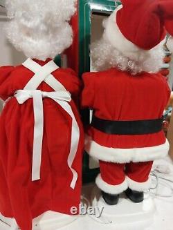 Vintage Santa's Best Rennoc Christmas Animatronic Mr & Mrs Claus Figures, Boxed