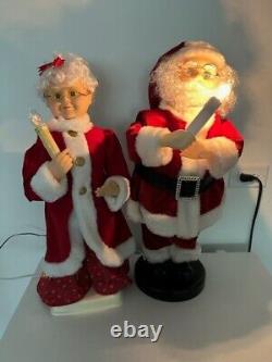 Vintage Santas Best Christmas Animated Mr & Mrs Claus Figures Lighted Motionette