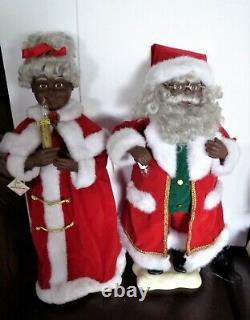 Vtg Animated Afro American Mr. & Mrs. Santa Claus Christmas Lighted Figures 24