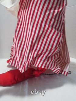 Vtg Annalee Santa & Mrs Claus 30 Figures-matching Cloths-self Standing