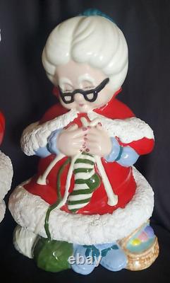 Vtg Atlantic Mold Ceramic Winking Santa and Mrs. Claus Christmas Figures Kitsch