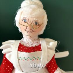 Vtg Gladys Boalt Workshop Santa & Mrs. Claus Set Signed 1987 Handmade in USA