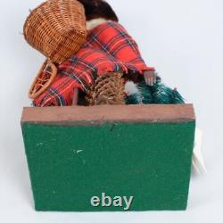 Vtg Pinecone Santa Claus Figurine Made by FRIEDA BECKHUSEN Old Father Christmas