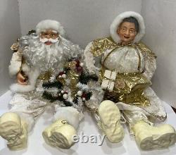 Vtg RARE White Christmas Mr. & Mrs. Santa Claus Figures Old World Showcase