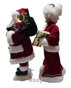 Vtg Santa Claus Animated Christmas Figures Mrs Lighted Candle 2002 Set of 2